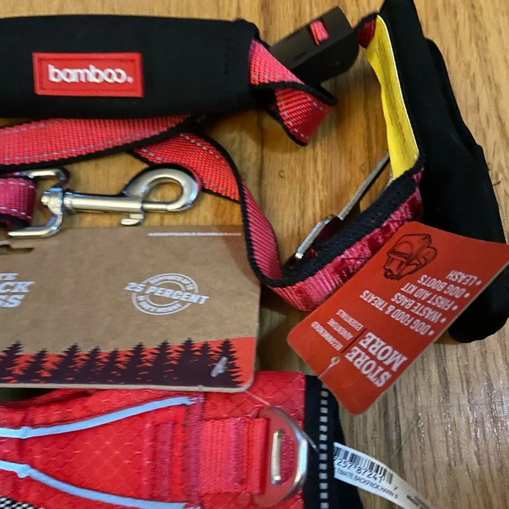 NWT Arcadia Trail Harness sz Small + Bamboo Quick Control Leash w/Seatbelt